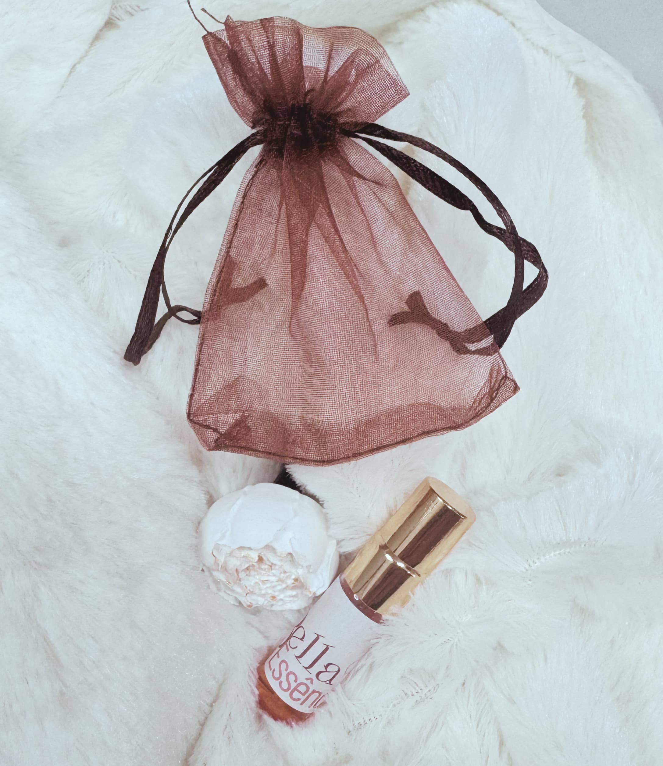 Kit Perfumado  para carro "Bella Essência" com Bolsa de Organza